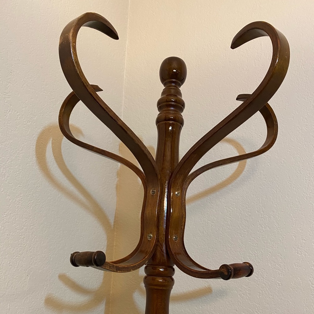 1960’s beautiful coat hanger!